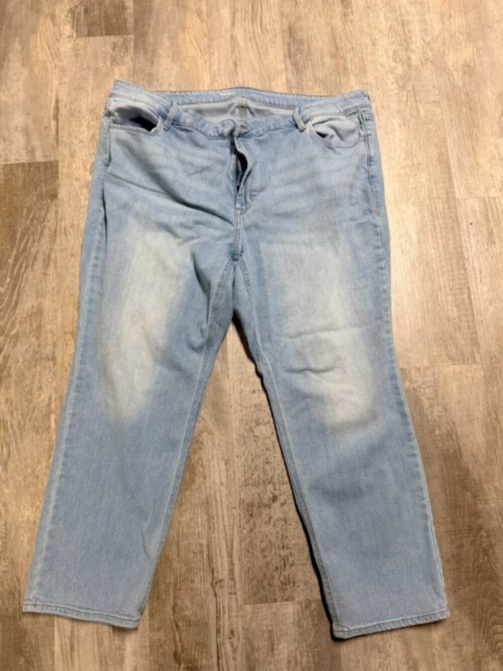 22S Torrid High-Rise Wide-Leg Baggy light wash jeans SHORT LENGTH